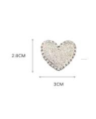 APLIQUE PLASTICO PASACORDON CORAZON STRASS